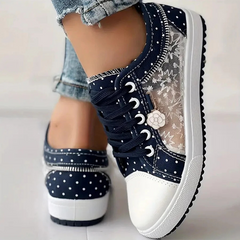 Liverno Caro | Eleganta sneakers med blomdetaljer